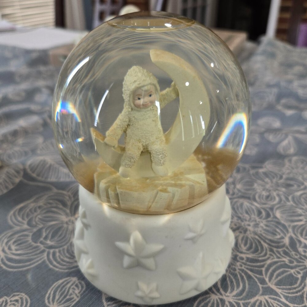 Dept. 56 Snowbabies - Moon Beams Snow Globe Music Box